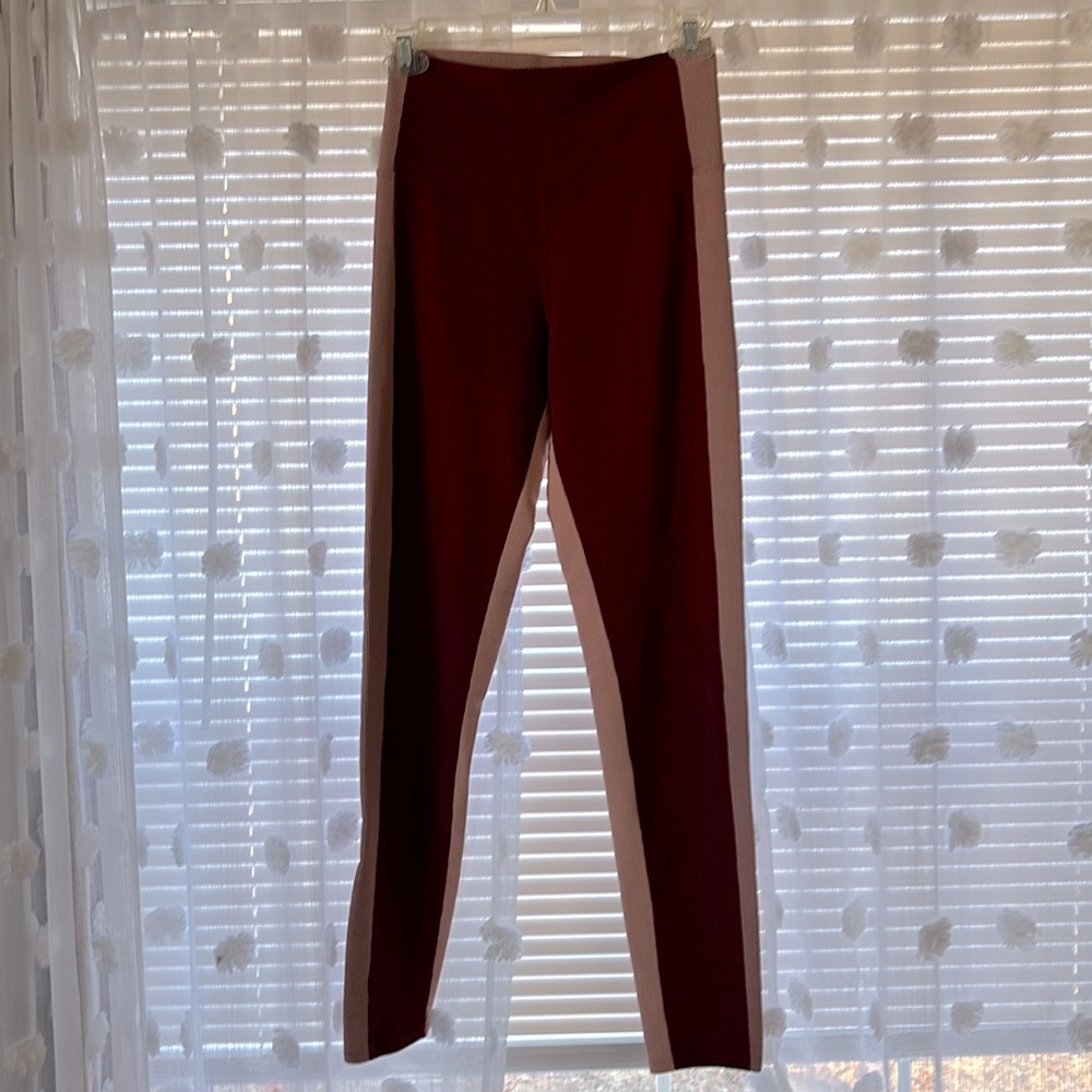 Beach Riot work out leggings